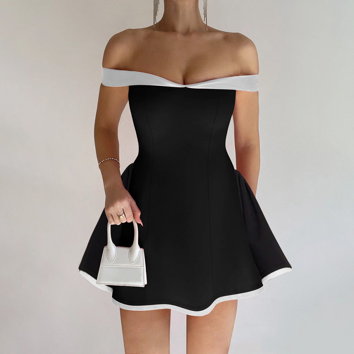 Lotus Off-Shoulder Mini Elbise